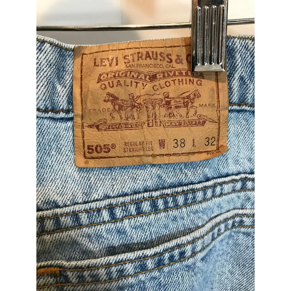 Vintage Levi’s Denim Jeans Men's  505 38 x 32  EUC
